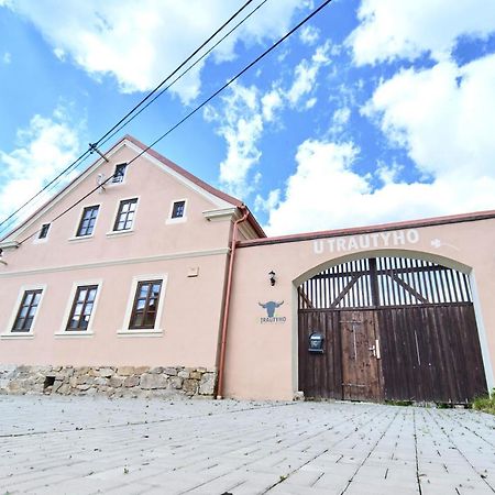 U Trautyho Hotel Zadni Chodov ภายนอก รูปภาพ
